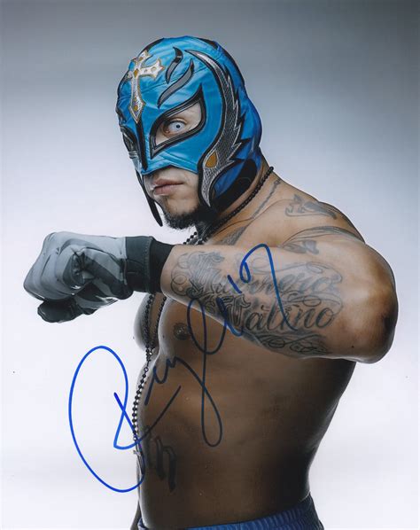 rey mysterio blue attire.